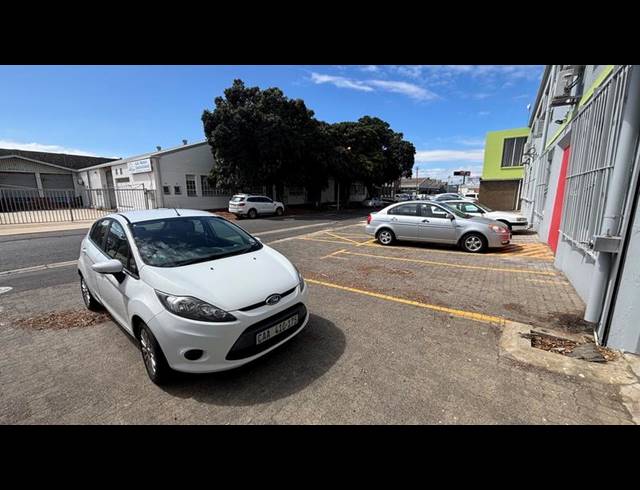 INDUSTRIAL PROPERTY TO RENT IN PAARDEN EILAND